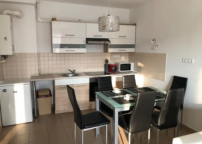 Amelia Medences 10p-re A Tagore Setanytol Apartmán *